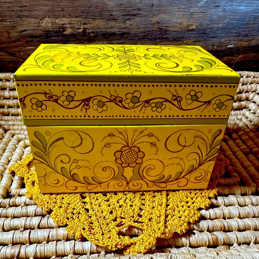 Vintage Recipe Box